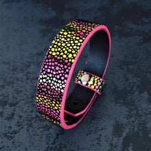 Load image into Gallery viewer, The ''Moby'' designer cat collar